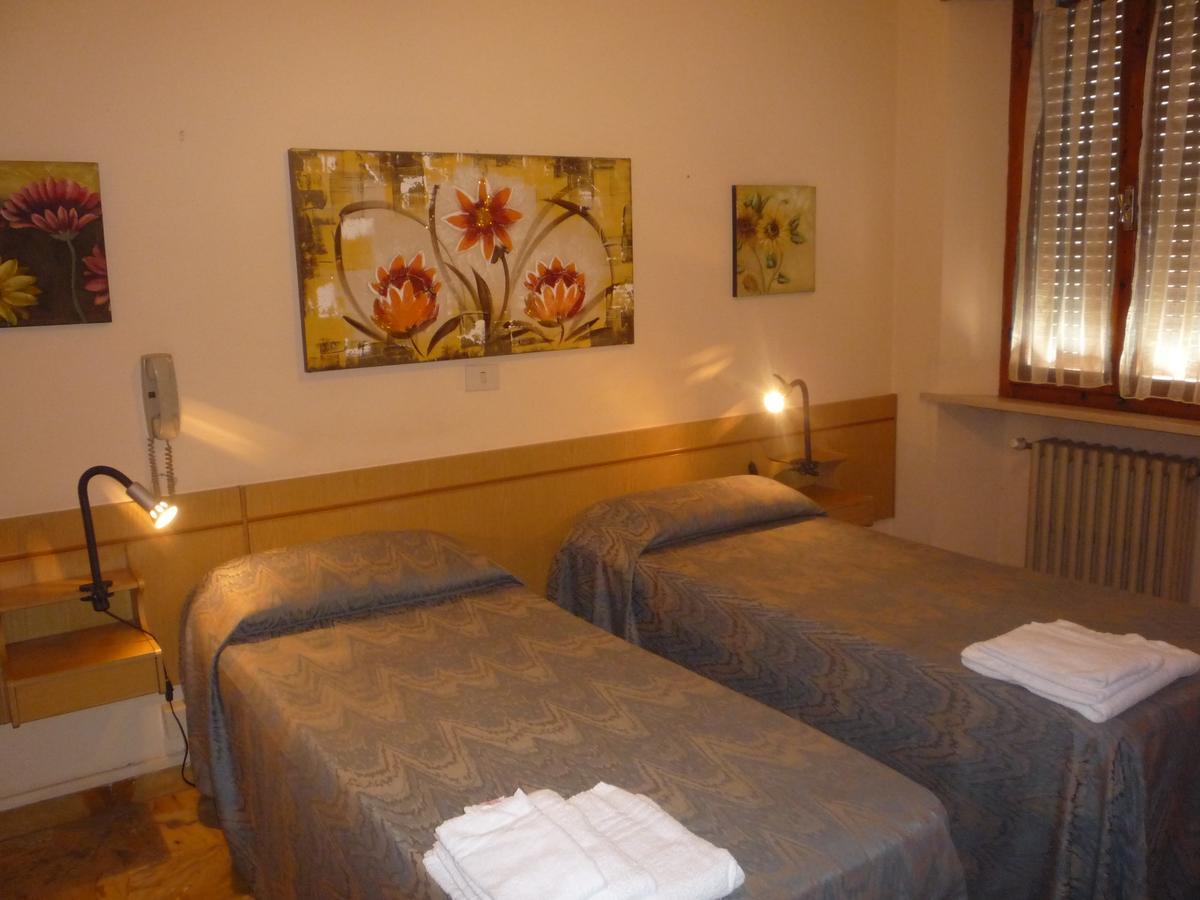 Il Palazzetto Hotel Chiusdino Luaran gambar